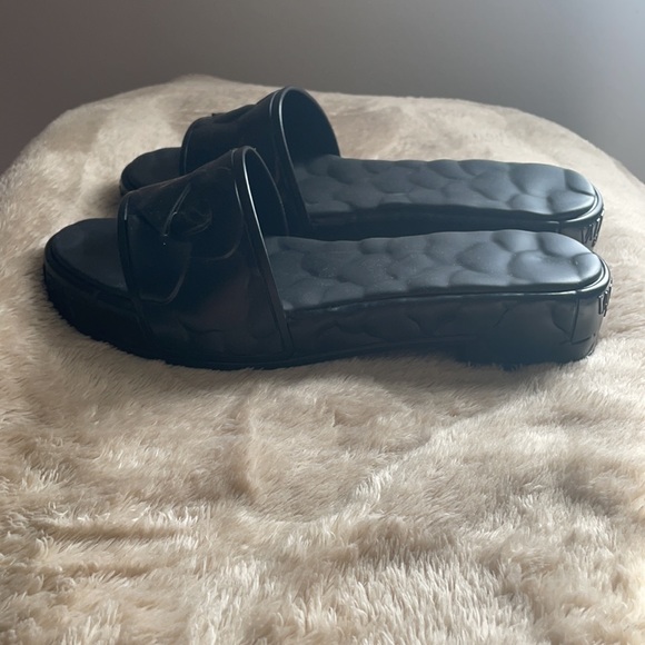 NWT Valentino Slides - Picture 4 of 10